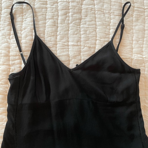 Short black flare strap dress - Picture 7 of 7